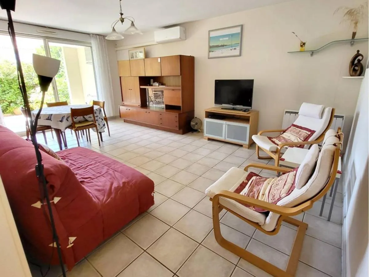 Appartement Six-Fours-les-Plages, 3 pièces, 4 personnes - FR-1-316-230 Six-Fours-les-Plages